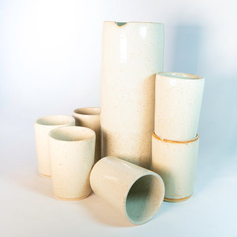 Set: Jarra 1.5 lts con Seis Tumbler Chicos