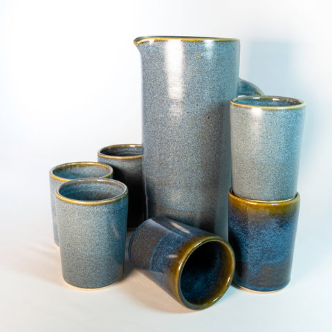 Set: Jarra 1.5 lts con Seis Tumbler Chicos