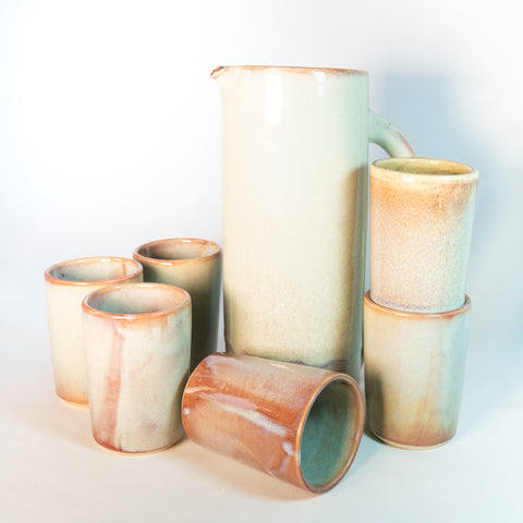 Set: Jarra 1.5 lts con Seis Tumbler Chicos