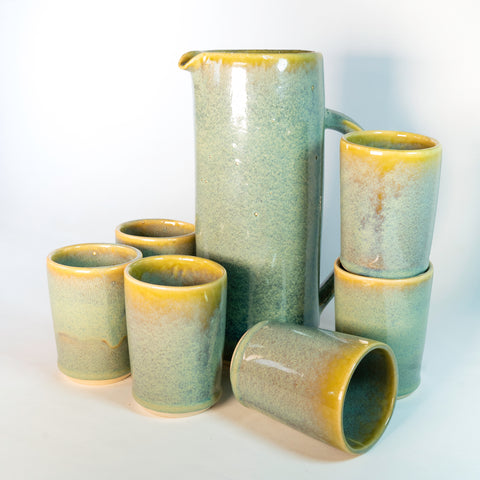 Set: Jarra 1.5 lts con Seis Tumbler Chicos