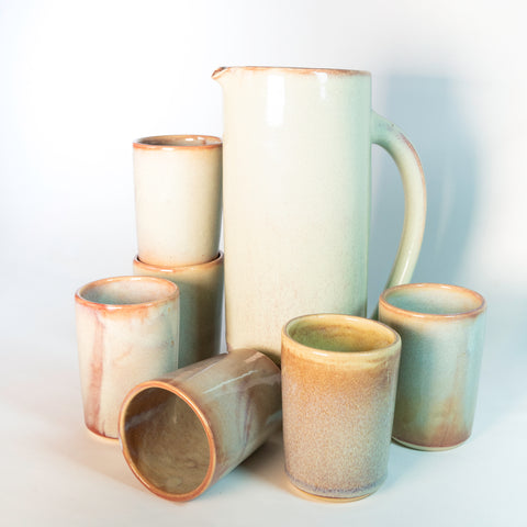 Set: Jarra 1.5 lts con Seis Tumbler Chicos