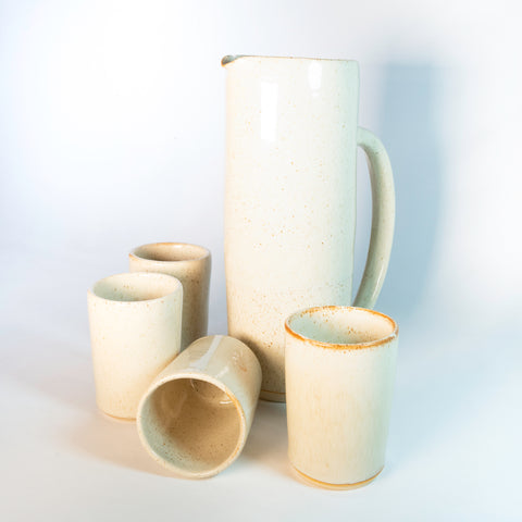 Set: Jarra 1.5L con cuatro Vasos Tumbler Chico