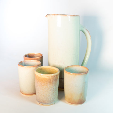 Set: Jarra 1.5L con cuatro Vasos Tumbler Chico