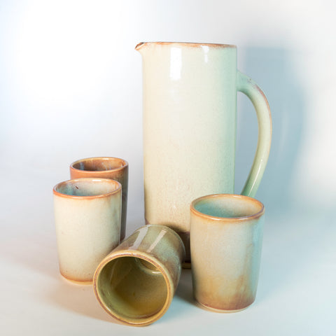 Set: Jarra 1.5L con cuatro Vasos Tumbler Chico