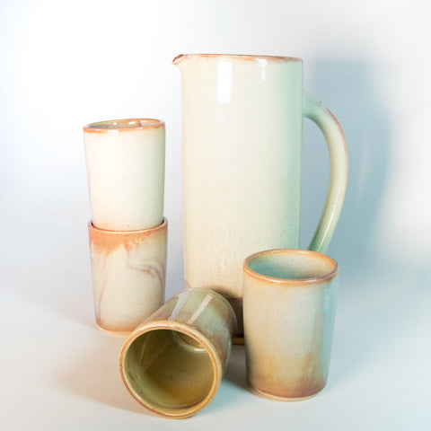Set: Jarra 1.5L con cuatro Vasos Tumbler Chico